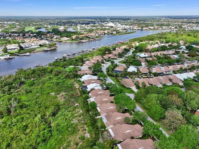 316 River Edge Road, Jupiter, FL 33477