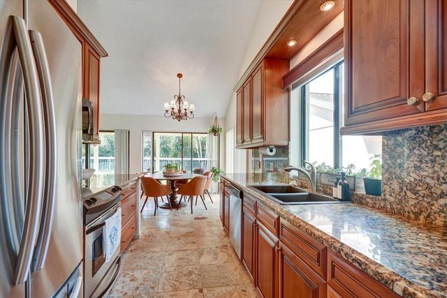 316 River Edge Road, Jupiter, FL 33477