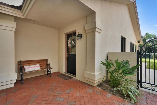 316 River Edge Road, Jupiter, FL 33477