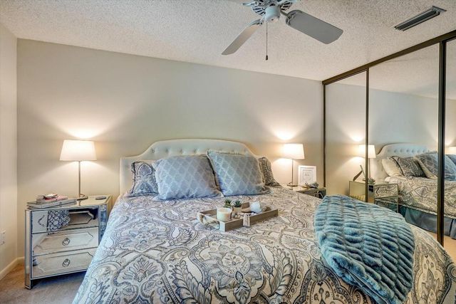 316 River Edge Road, Jupiter, FL 33477