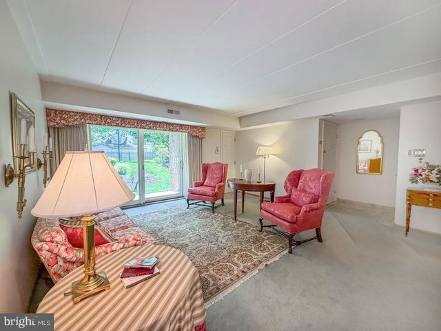 79 OAKRIDGE DR, Langhorne, PA 19047