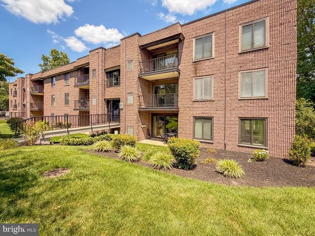 79 OAKRIDGE DR, Langhorne, PA 19047
