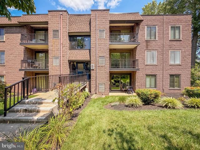 79 OAKRIDGE DR, Langhorne, PA 19047
