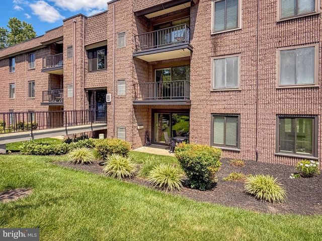 79 OAKRIDGE DR, Langhorne, PA 19047