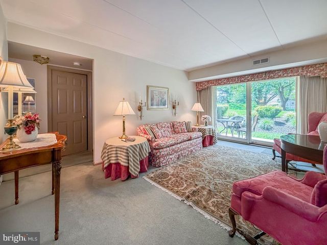 79 OAKRIDGE DR, Langhorne, PA 19047