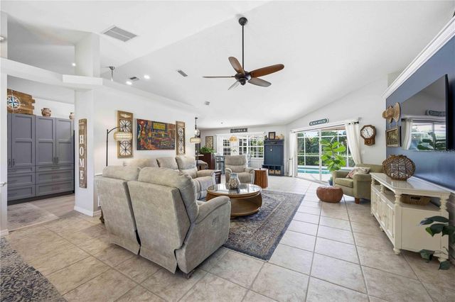 1052 W TRUMAN STREET, Nokomis, FL 34275