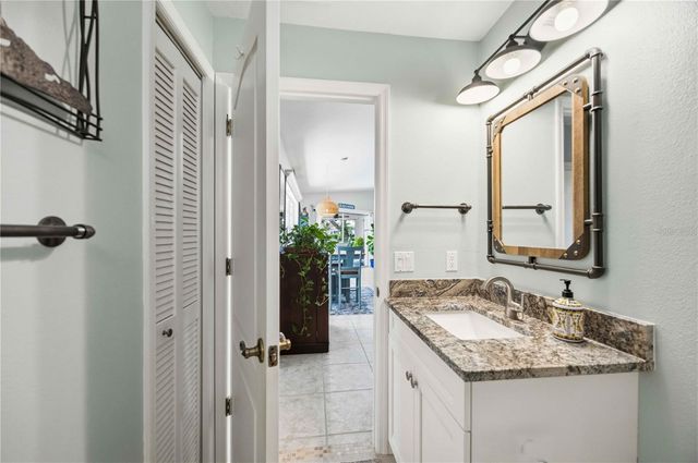 1052 W TRUMAN STREET, Nokomis, FL 34275
