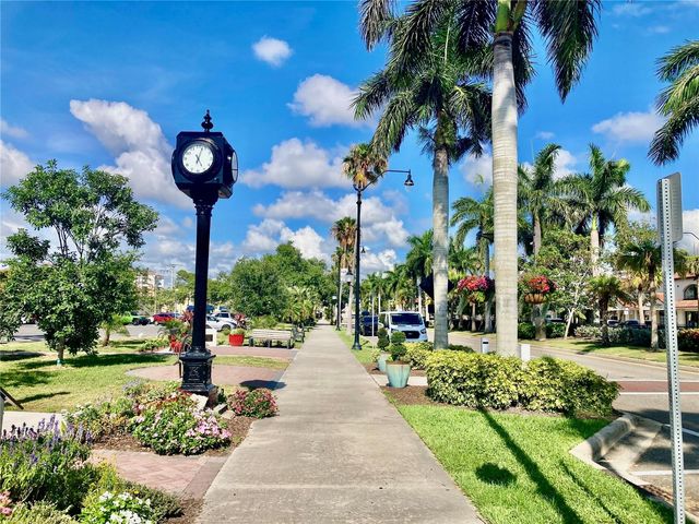 1052 W TRUMAN STREET, Nokomis, FL 34275