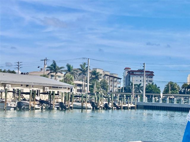 1052 W TRUMAN STREET, Nokomis, FL 34275