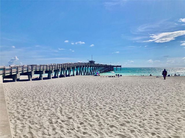 1052 W TRUMAN STREET, Nokomis, FL 34275