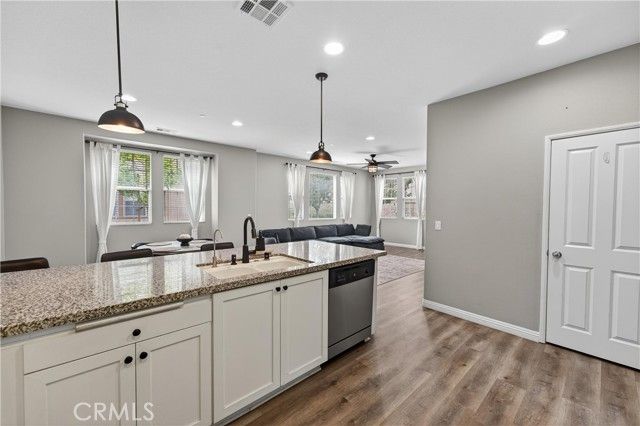 16001 Chase 104, Fontana, CA 92336