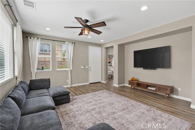 16001 Chase 104, Fontana, CA 92336