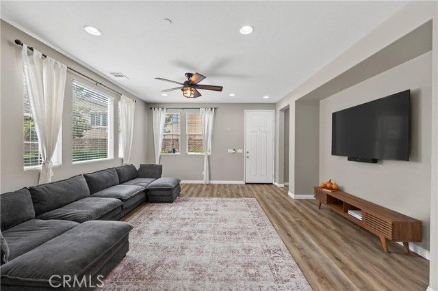 16001 Chase 104, Fontana, CA 92336