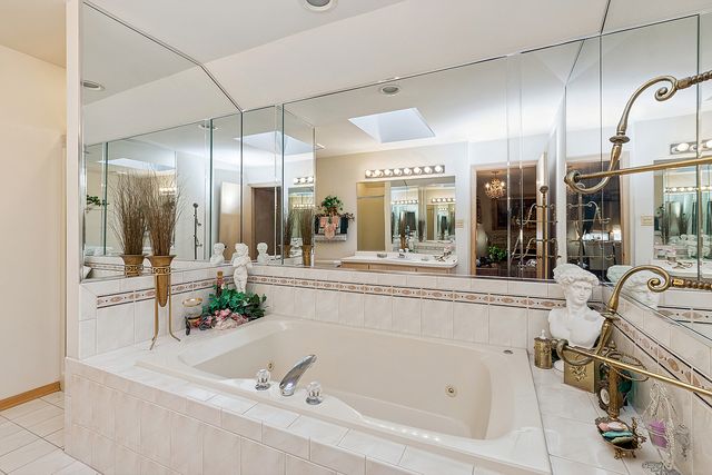 17273 Lakebrook Drive, Orland Park, IL 60467