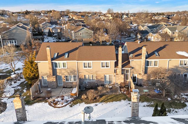 17273 Lakebrook Drive, Orland Park, IL 60467