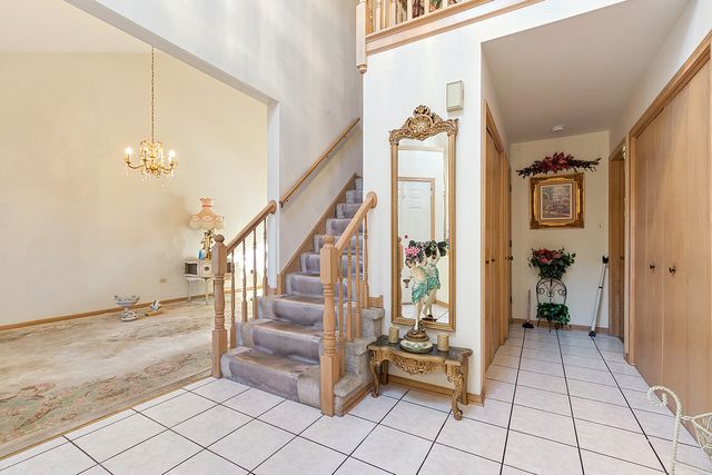 17273 Lakebrook Drive, Orland Park, IL 60467