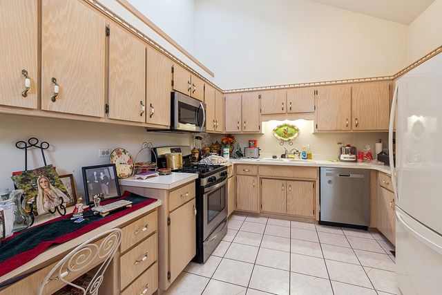 17273 Lakebrook Drive, Orland Park, IL 60467