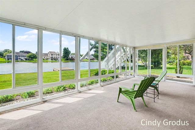 975 Bluff Lake Drive, Zeeland, MI 49464