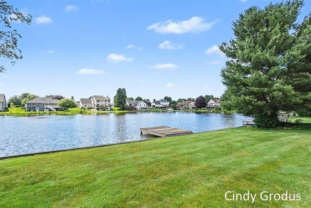 975 Bluff Lake Drive, Zeeland, MI 49464
