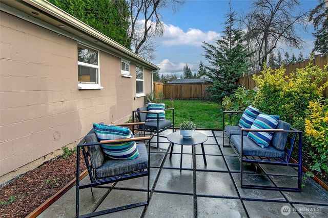 5700 241st Street SW, Mountlake Terrace, WA 98043