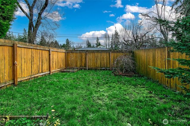 5700 241st Street SW, Mountlake Terrace, WA 98043