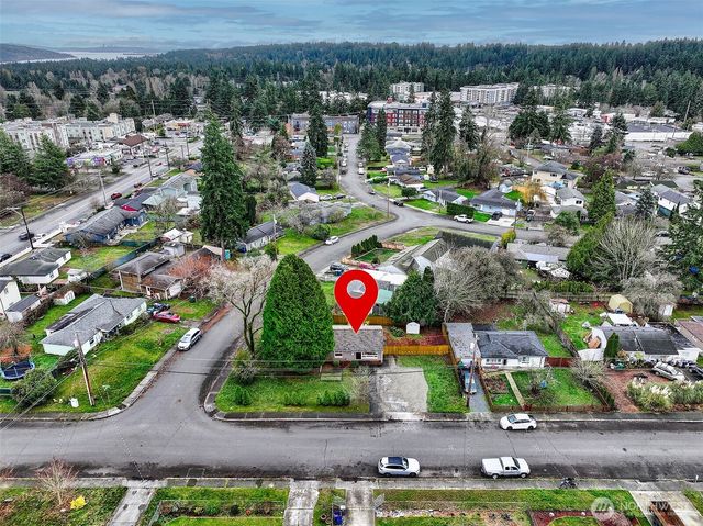 5700 241st Street SW, Mountlake Terrace, WA 98043