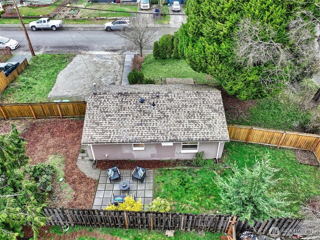 5700 241st Street SW, Mountlake Terrace, WA 98043