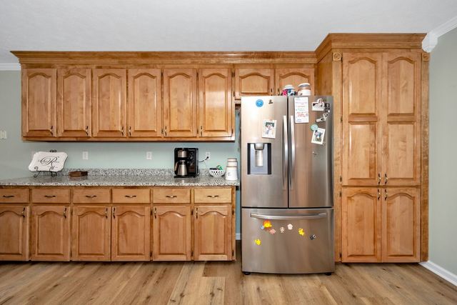 1803 Nella Dr, Athens, AL 35611