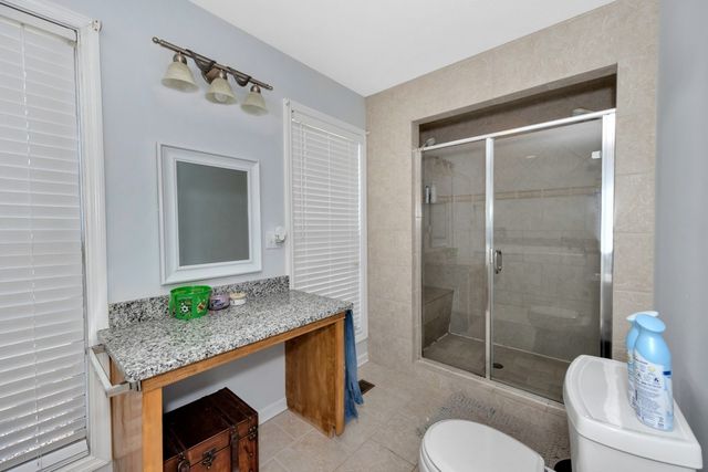 1803 Nella Dr, Athens, AL 35611