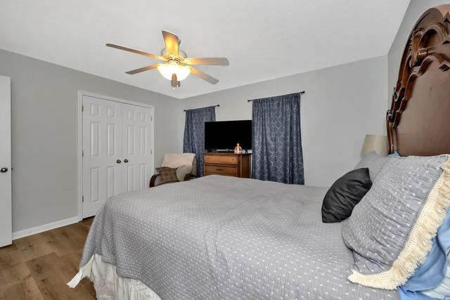 1803 Nella Dr, Athens, AL 35611