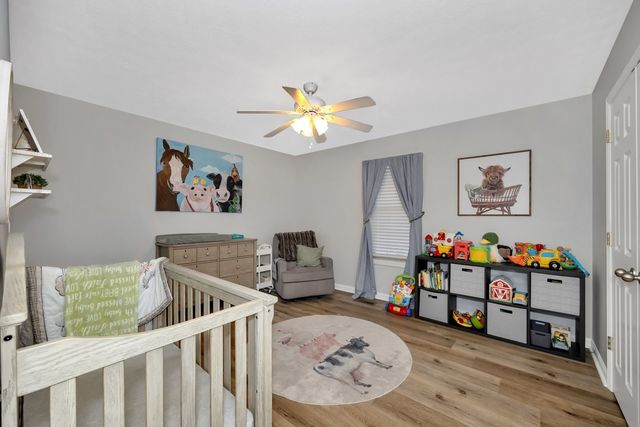 1803 Nella Dr, Athens, AL 35611