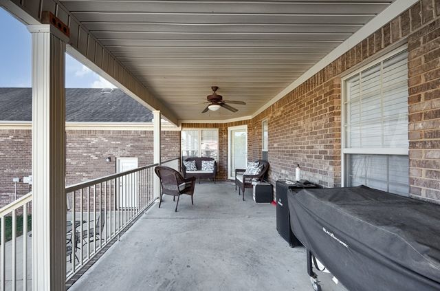 1803 Nella Dr, Athens, AL 35611