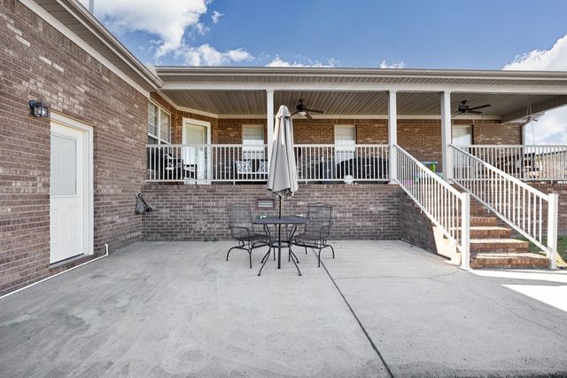 1803 Nella Dr, Athens, AL 35611