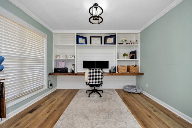 1803 Nella Dr, Athens, AL 35611