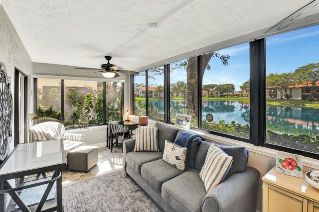 10663 Ocean Palm Way 101, Boynton Beach, FL 33437