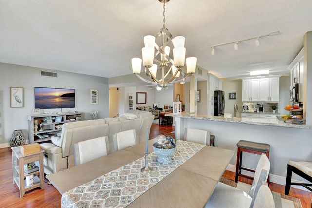 10663 Ocean Palm Way 101, Boynton Beach, FL 33437