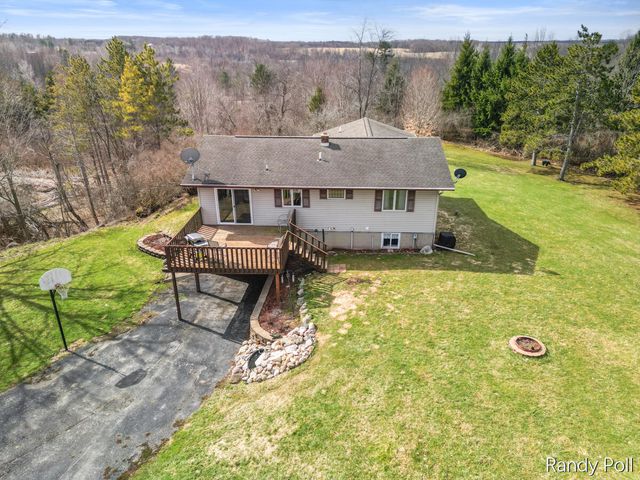 5773 E 136th Street, Sand Lake, MI 49343