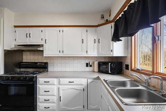 5773 E 136th Street, Sand Lake, MI 49343