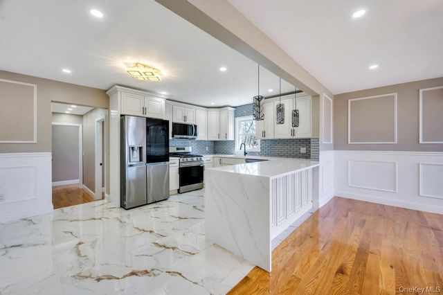 160 Fallon Avenue, Elmont, NY 11003