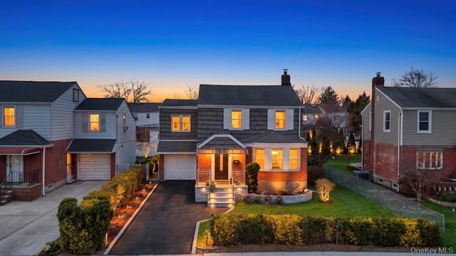 160 Fallon Avenue, Elmont, NY 11003
