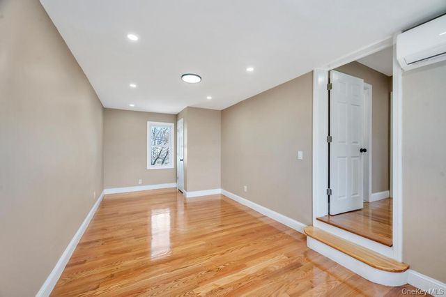 160 Fallon Avenue, Elmont, NY 11003