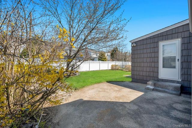 160 Fallon Avenue, Elmont, NY 11003