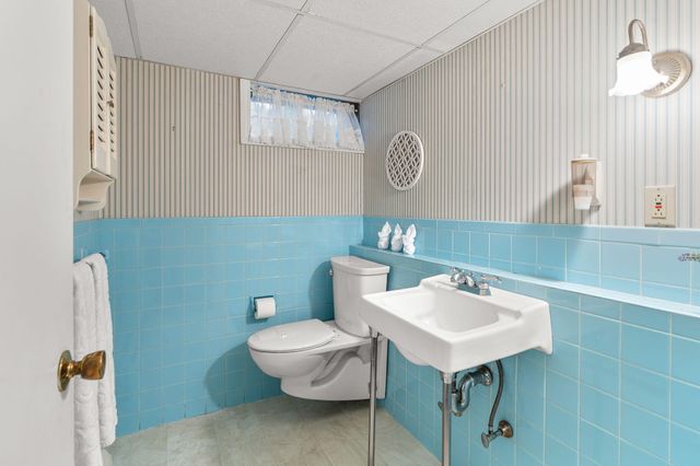 111 Merchant Avenue, Yarmouth Port, MA 02675