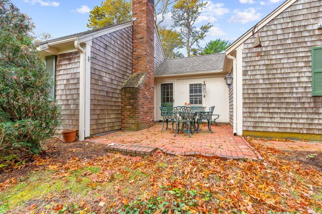 111 Merchant Avenue, Yarmouth Port, MA 02675