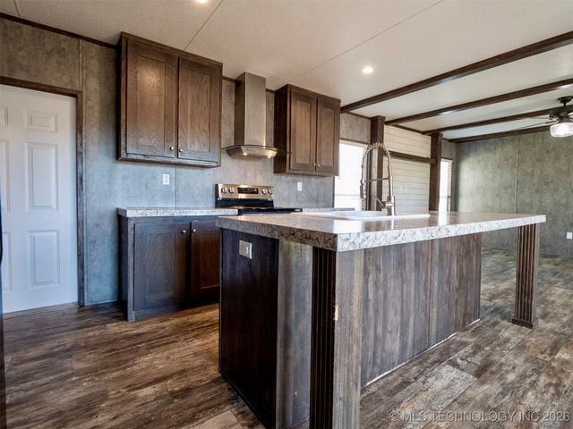 2109 Hawk Lane, Kingston, OK 73439