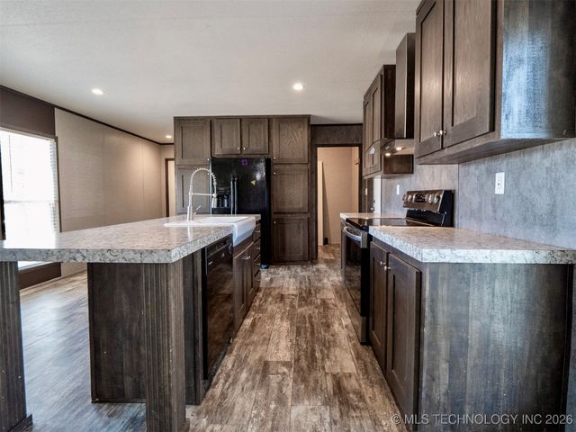 2109 Hawk Lane, Kingston, OK 73439