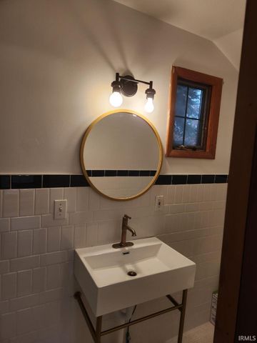 26077 Kenwood Drive, South Bend, IN 46628