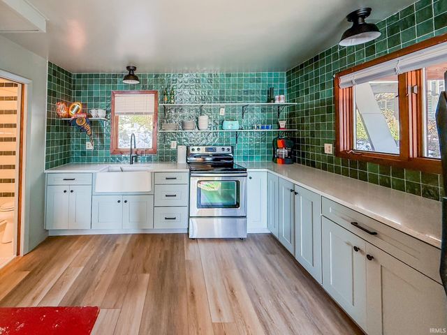 26077 Kenwood Drive, South Bend, IN 46628