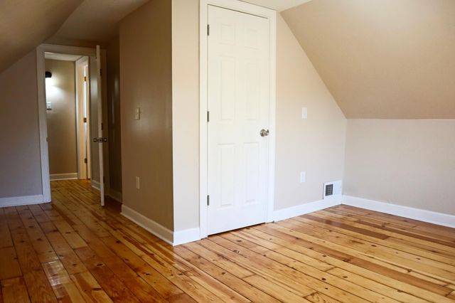 1021 Minnehaha Avenue E, Saint Paul, MN 55106