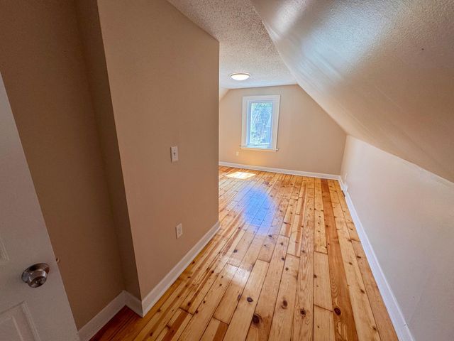 1021 Minnehaha Avenue E, Saint Paul, MN 55106